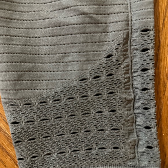 Gymshark Energy leggings - NO LONGER SOLD - Picture 4 of 4